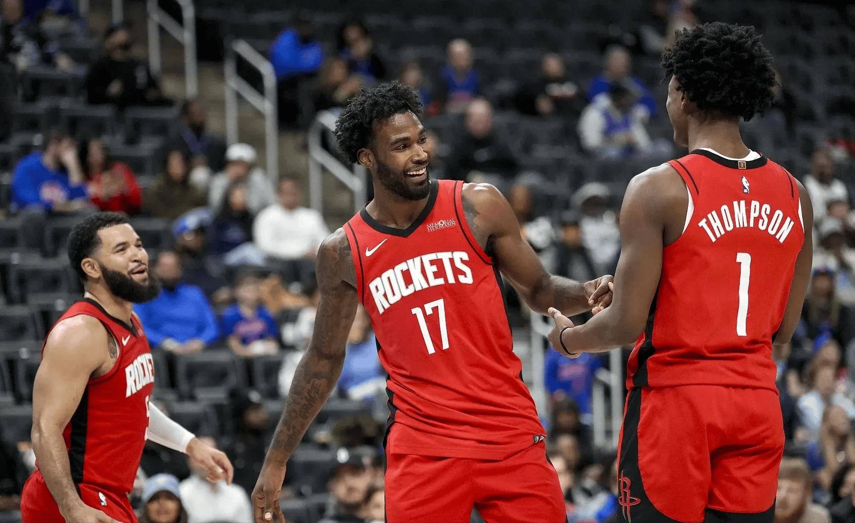 超级巨星登顶助球队成功逆袭，压倒性霸气表现