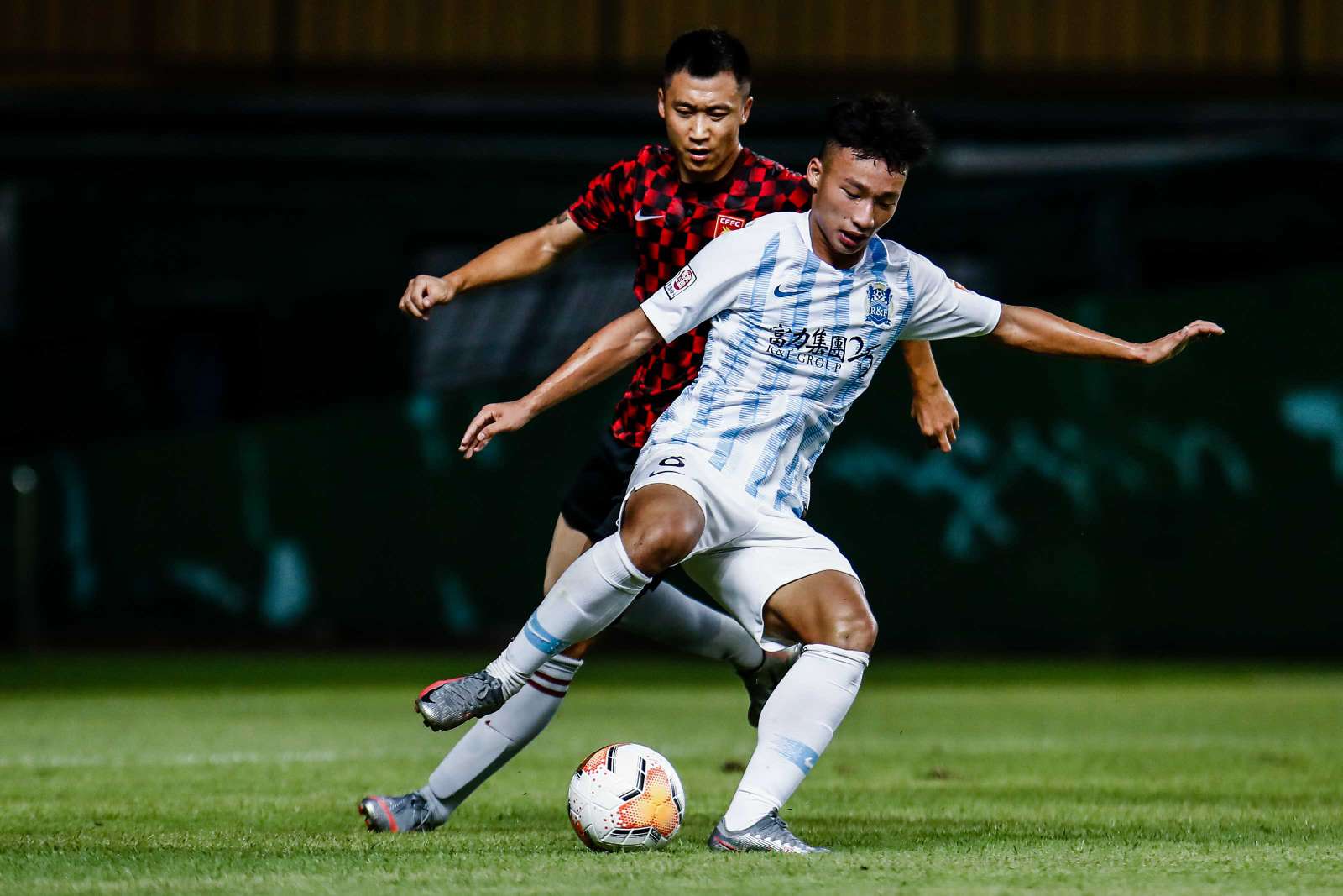 广州富力主场战胜河北华夏队，豪取三分