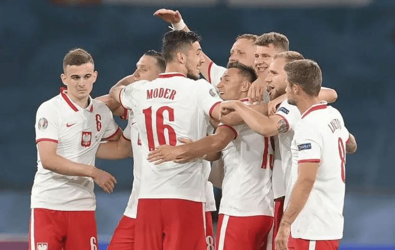 大热门诞生！欧国联赛事赛场上掀起新一轮热潮