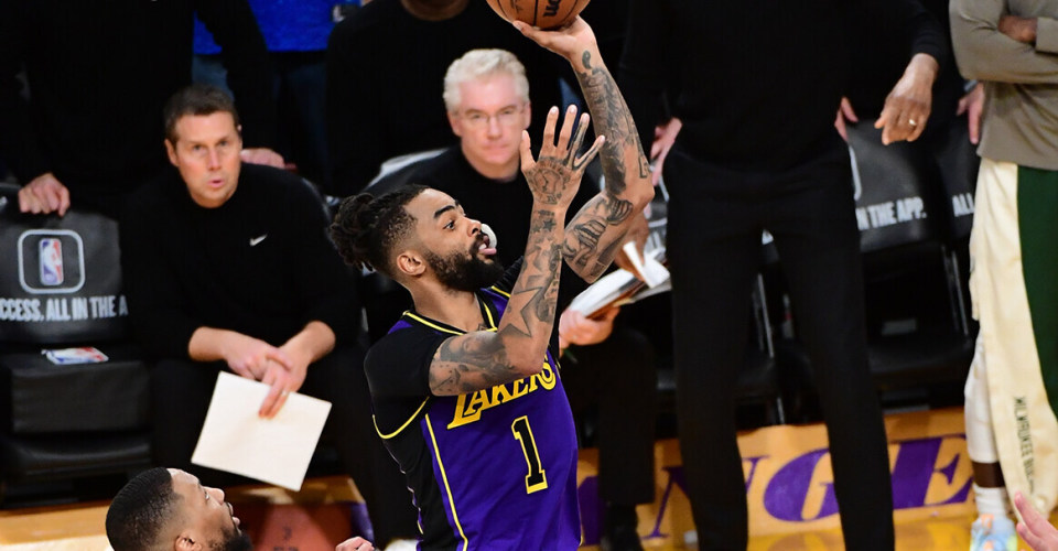 琼角终场逆转湖人，实力得以检验