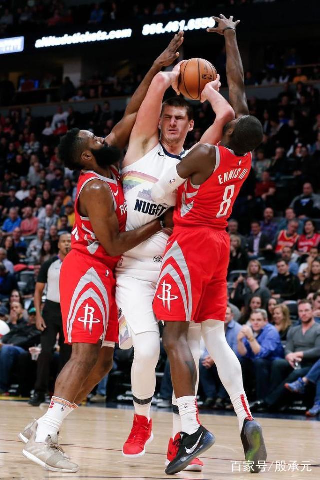 汉堡SV主场大捷，重返德甲争冠行列