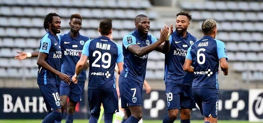 里昂客场战平雷恩,保持不败 里昂客场战平雷恩,保持不败