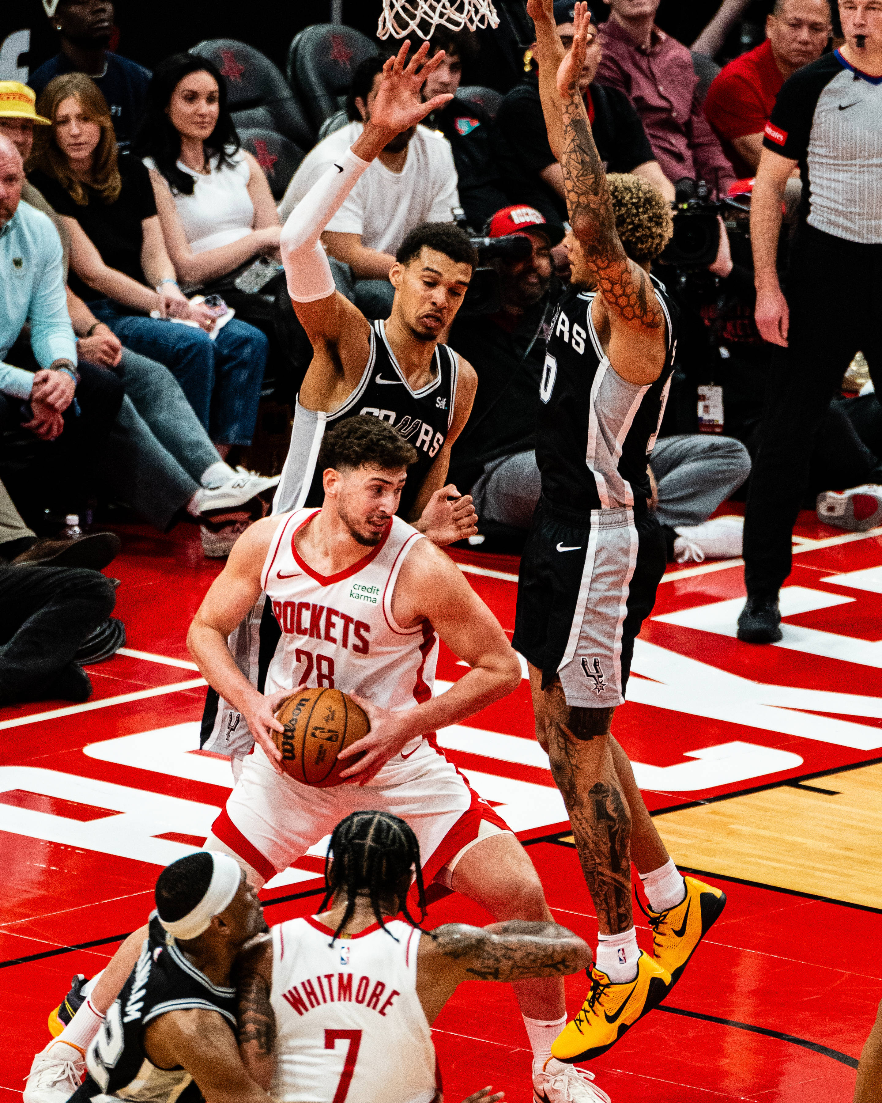 马刺被黄蜂逆转，遭遇客场不敌