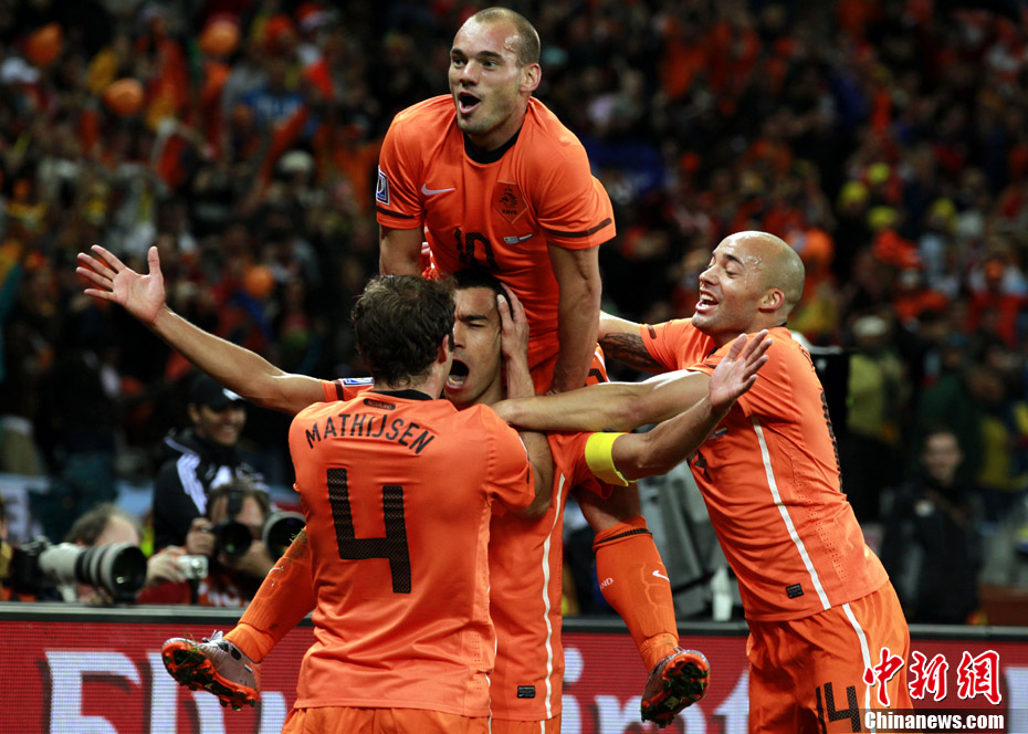 荷兰篮球联赛野心勃勃，阿姆斯特丹队全力以赴