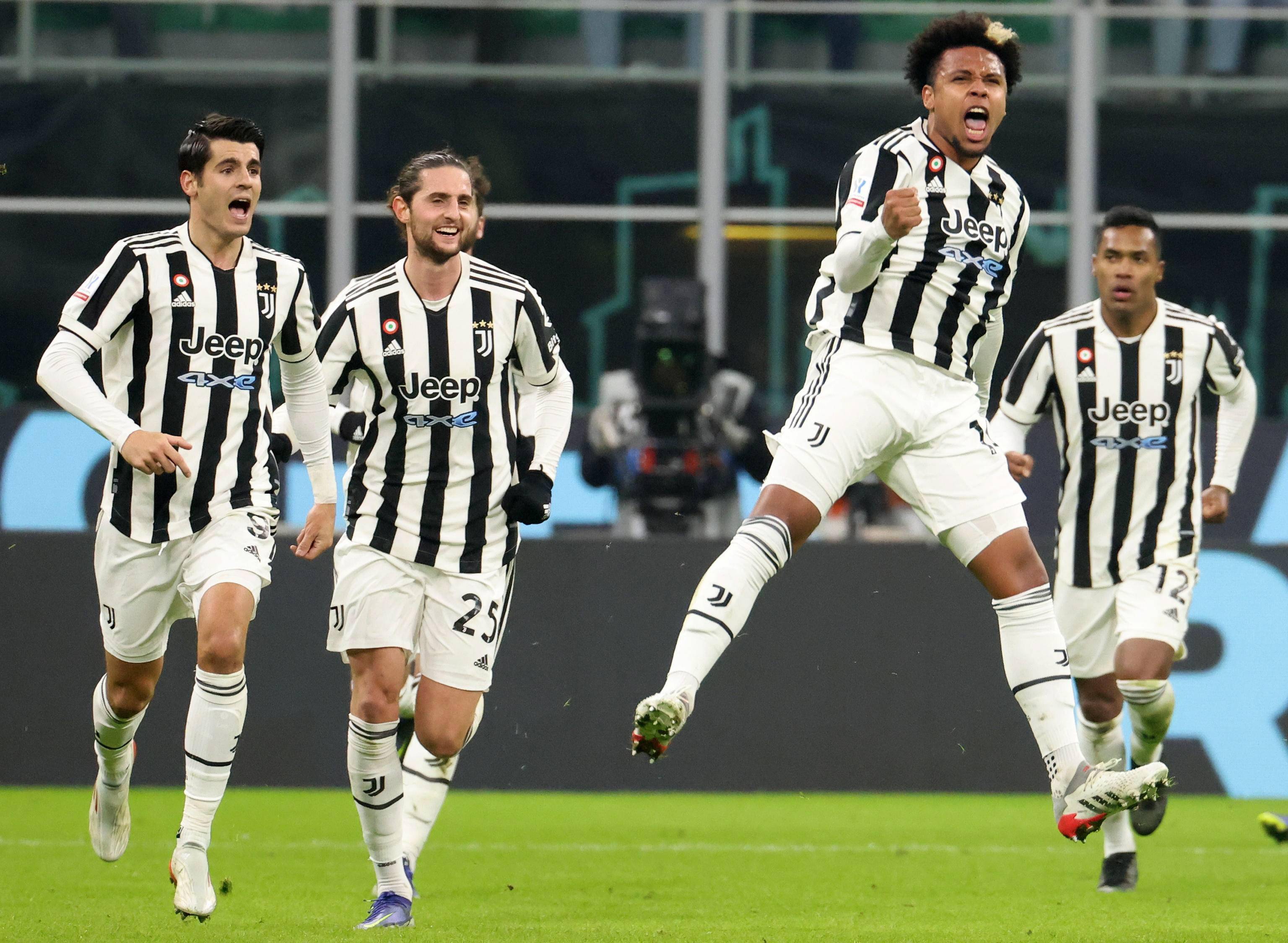 拜仁慕尼黑大胜尤文图斯,提前晋级! 拜仁慕尼黑大胜尤文图斯,提前晋级!