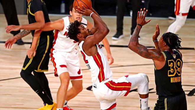 易胜博体育-热火主场击败魔术，取得胜利