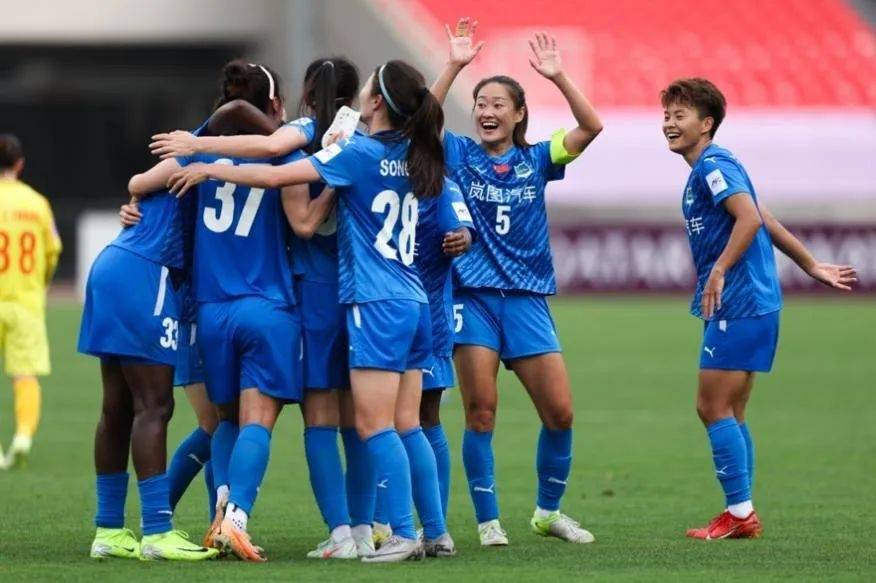 无限风采：女足比赛全球爆红