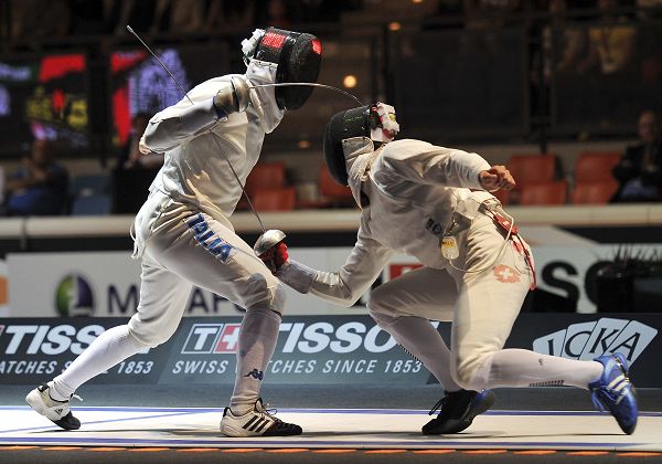 苏丹击剑选手重斩将军，扬名立万