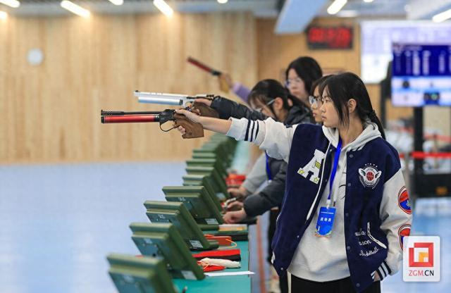 俄罗斯射击选手夺女子竞技射击冠军