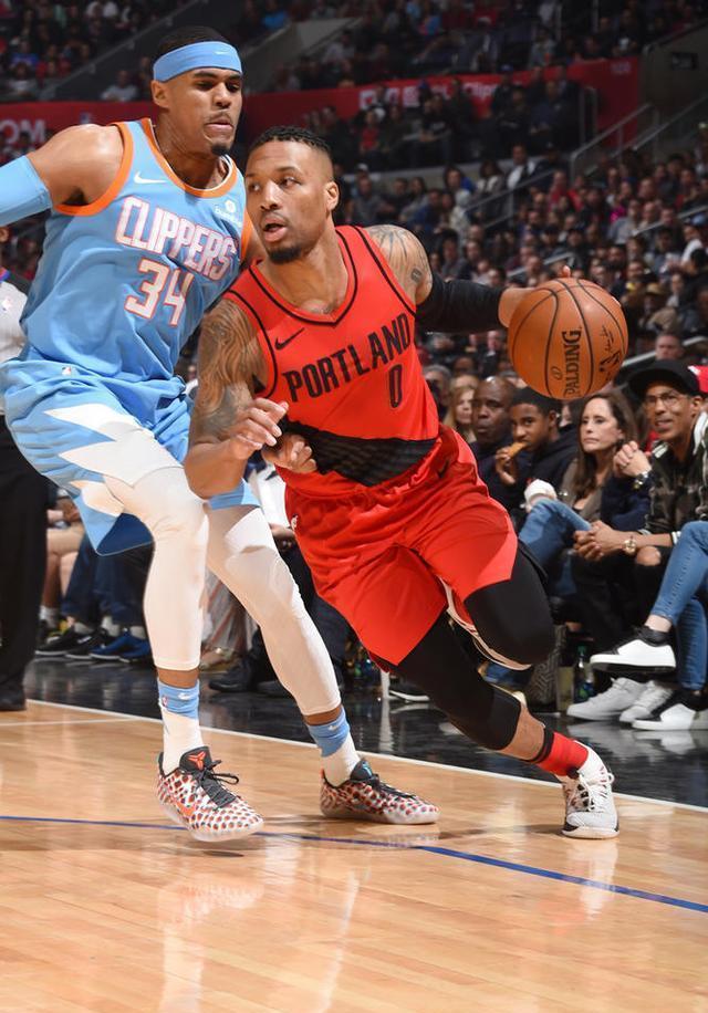 赛丽德入行首秀，鹈鹕负于雷霆止步五连败