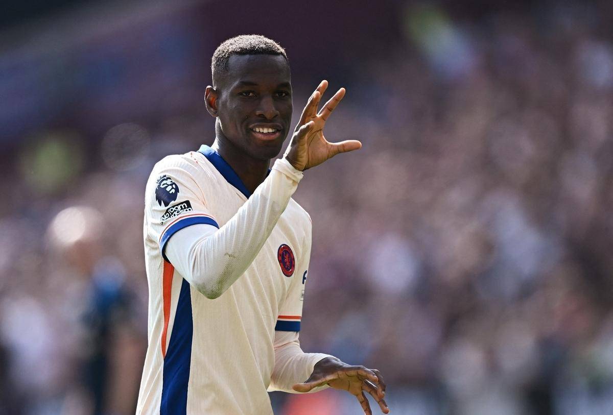 切尔西客场战平布莱顿，保持不败记录