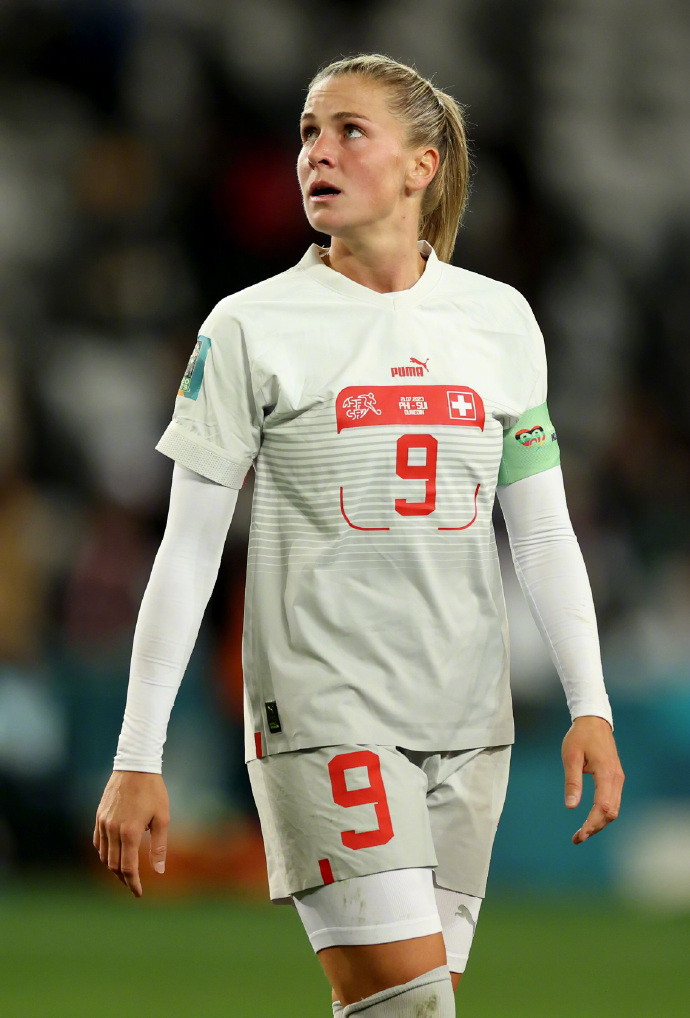 挪威女足取得重要胜利，助力赛季前进