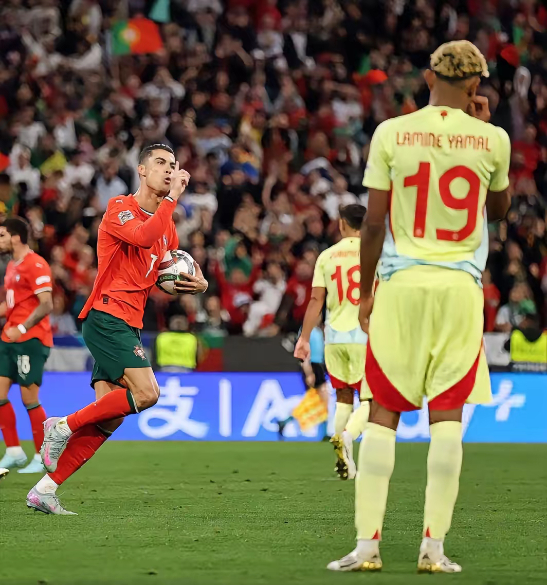 易胜博体育-葡萄牙女足队员庆祝进球，取得胜利