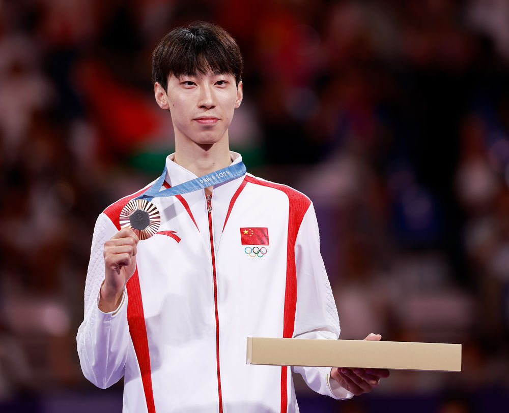 跆拳道男子68公斤级：韩国选手勇夺冠军