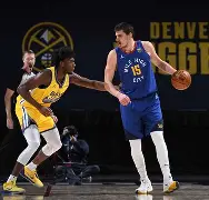 掘金大将单场17篮板，帮球队收获胜利！