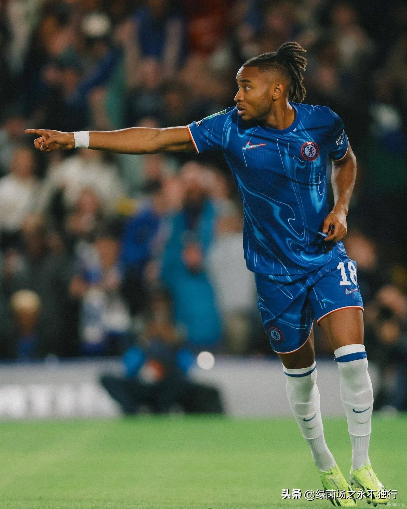 AC米兰官方宣布签下新后卫