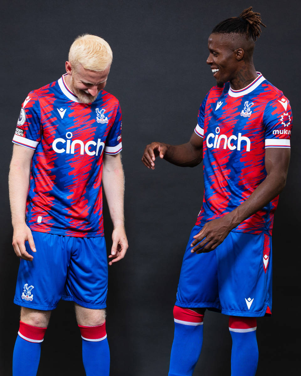 英超赛场上风云变幻，胜负难料