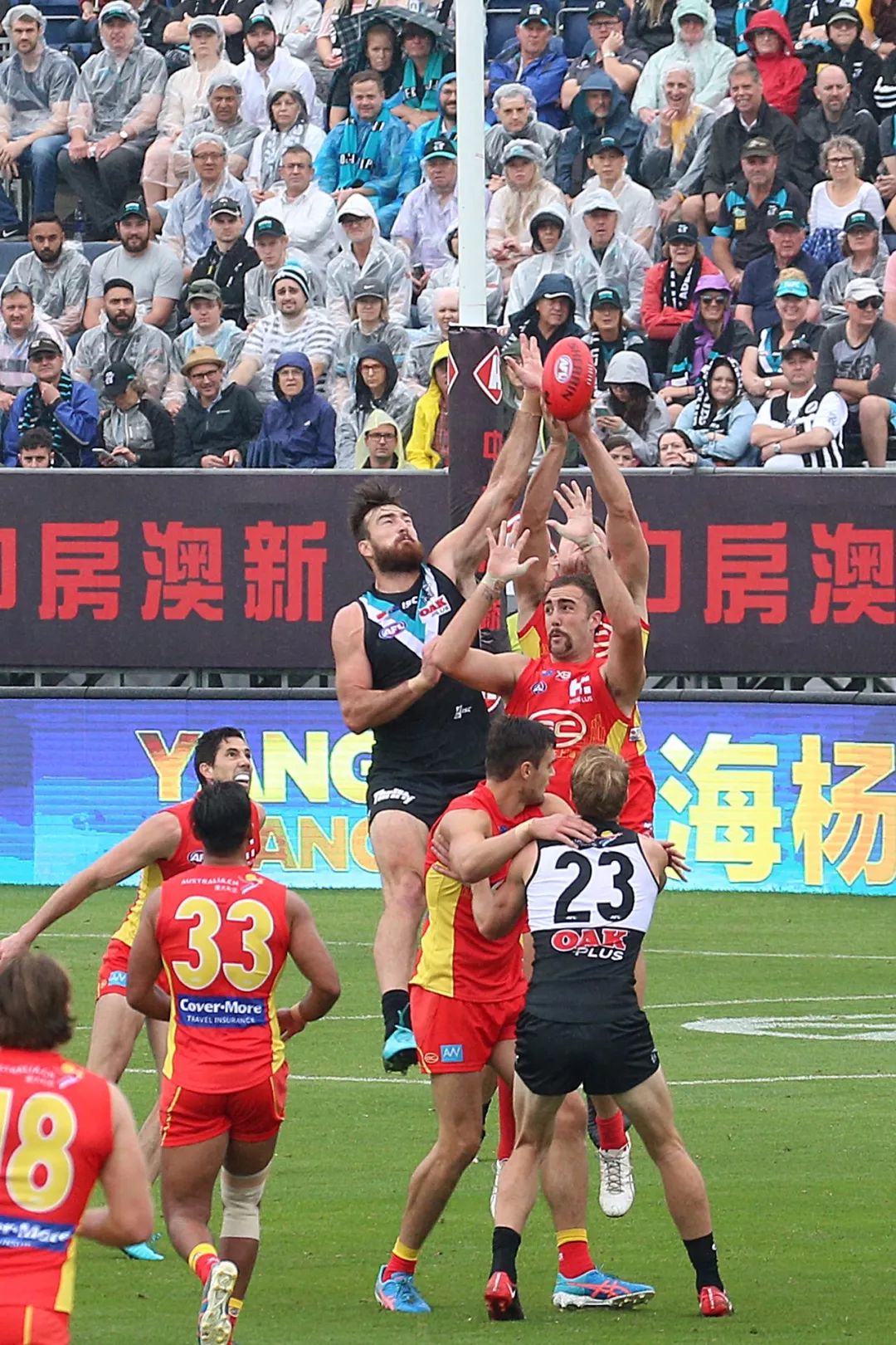 火药味十足！激烈角逐引人入胜